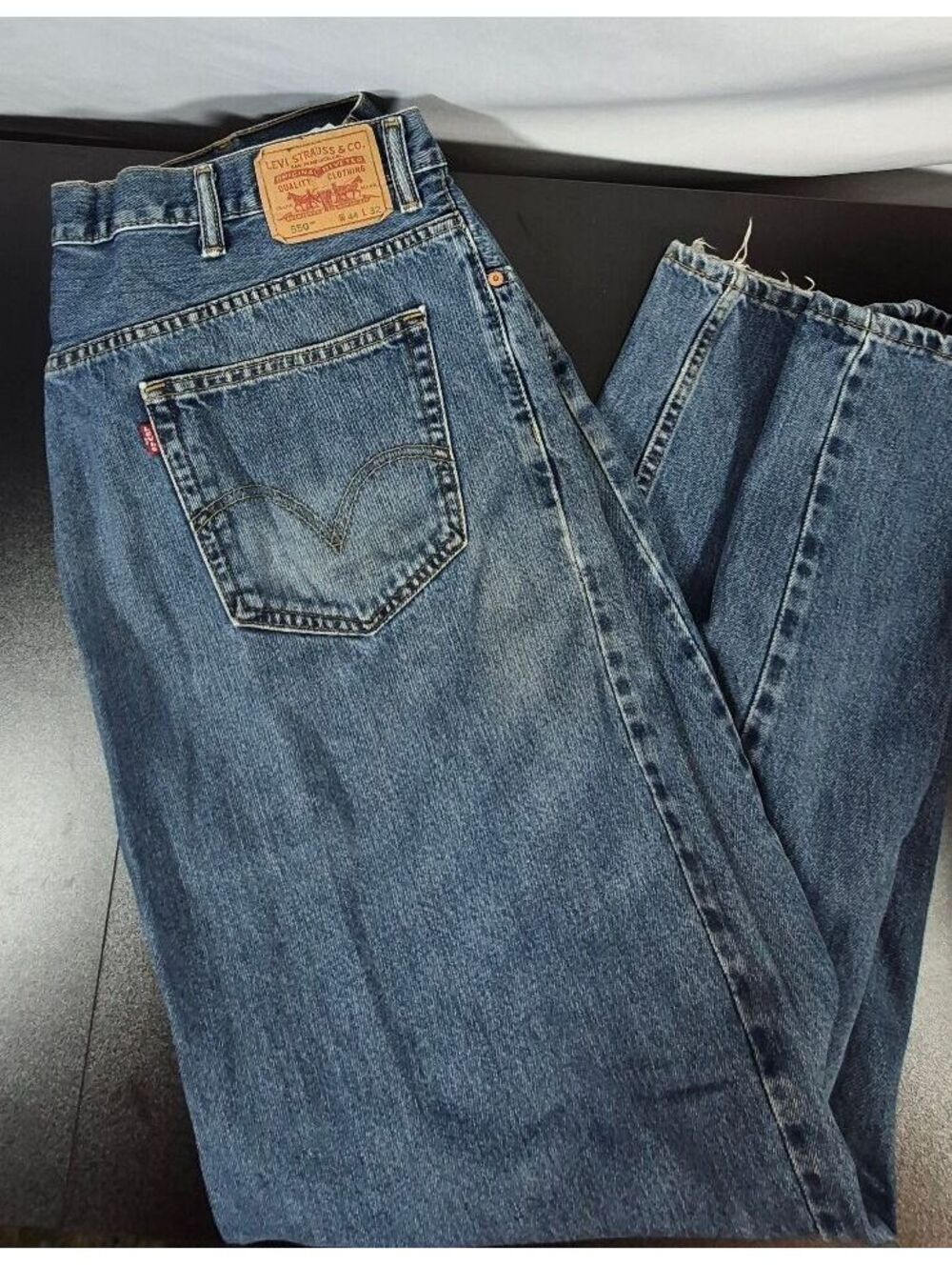 Levi’s 550 Relaxed Fit Jeans Men’s 44x32 Blue Denim